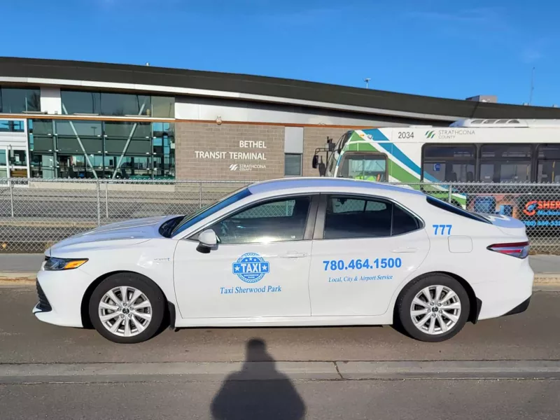 taxi-sherwood-park-luxury-fleet