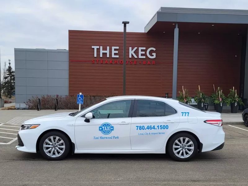 taxi-sherwood-park-luxury-fleet