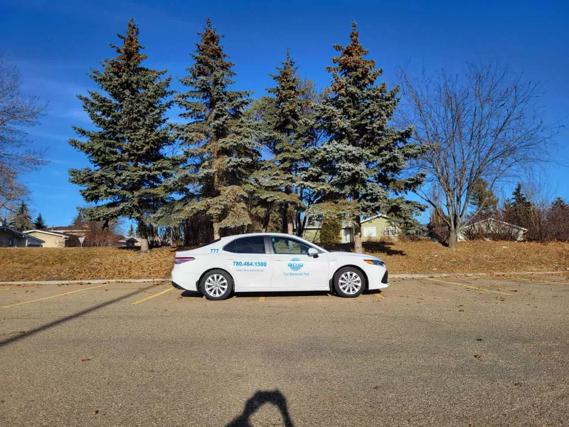 taxi-sherwood-park-luxury-fleet