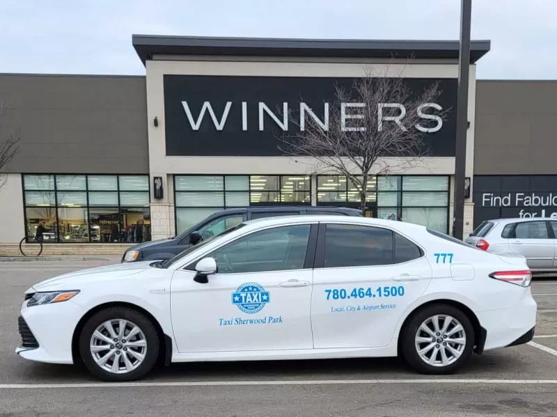 taxi-sherwood-park-luxury-fleet