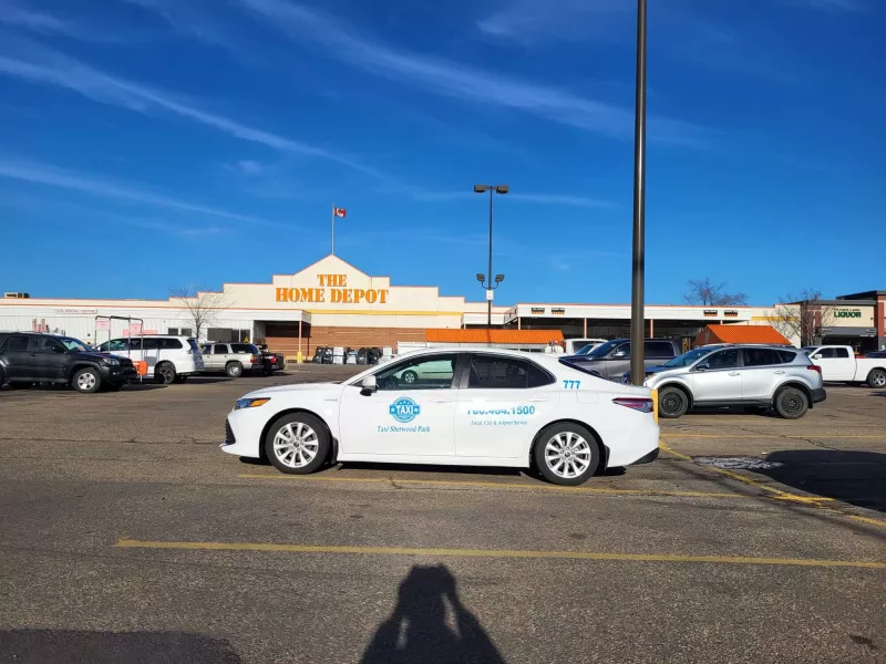 taxi-sherwood-park-luxury-fleet